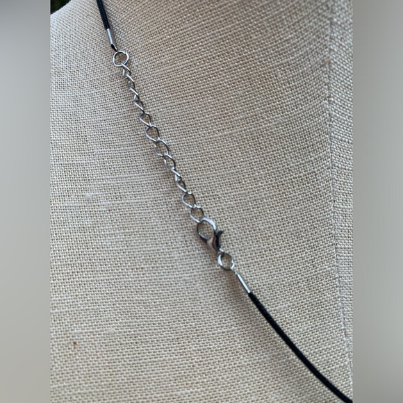 Handmade Genuine Stone Mushroom Amulet Necklace - Picture 5 of 11